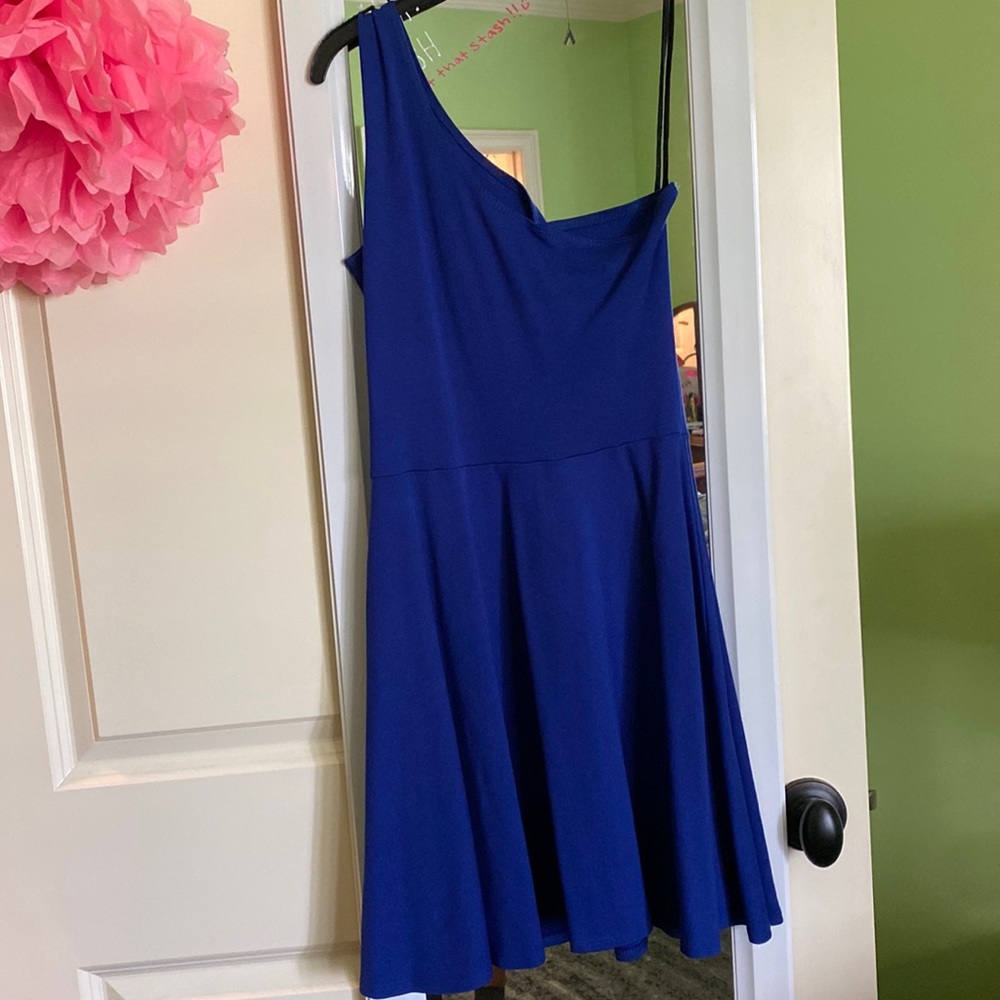 Royal blue one-shoulder formal dress